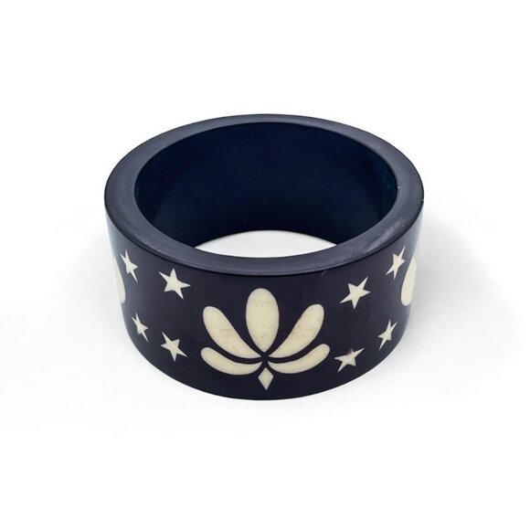 Black Resin Bangle with Stars & Lotus Flower Inlay - Celestial Boho Jewelry - Picture 1 of 4